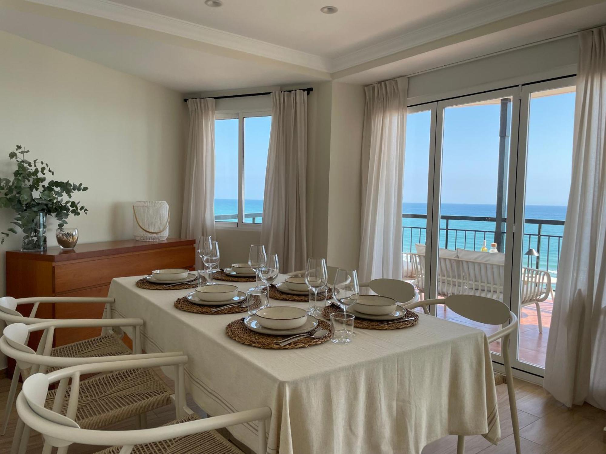 Gandia Boutique Stays - Presidente - Apartamento Premium En Primera Linea De Playa Eksteriør billede